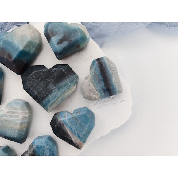 Trolleite Faceted Heart Crystal Carving Healing Crystal - Picture 7 of 9